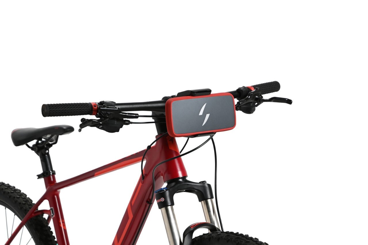 Swytch eBike Kit, ora la batteria diventa tascabile e colorata